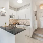 アパート Yucca Park 1 Bed アデヘ