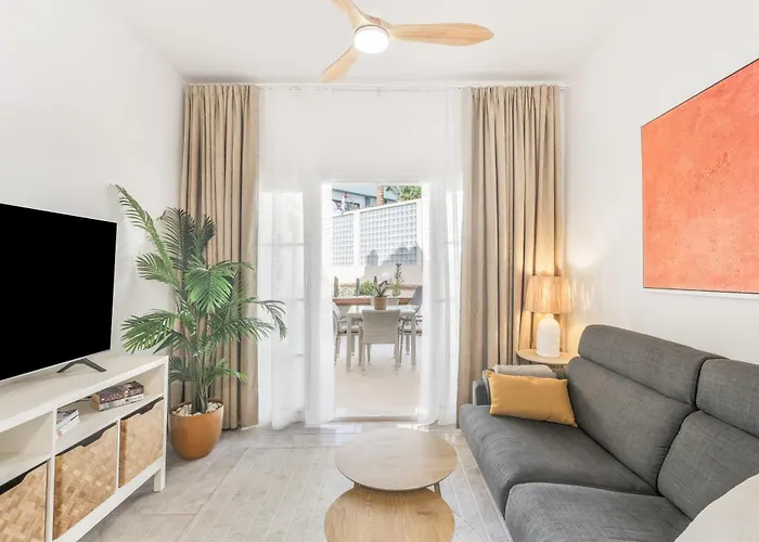 Yucca Park 1 Bed Apartment *