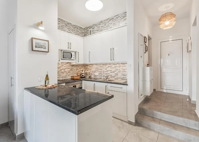 Апартаменты Yucca Park 1 Bed Адехе